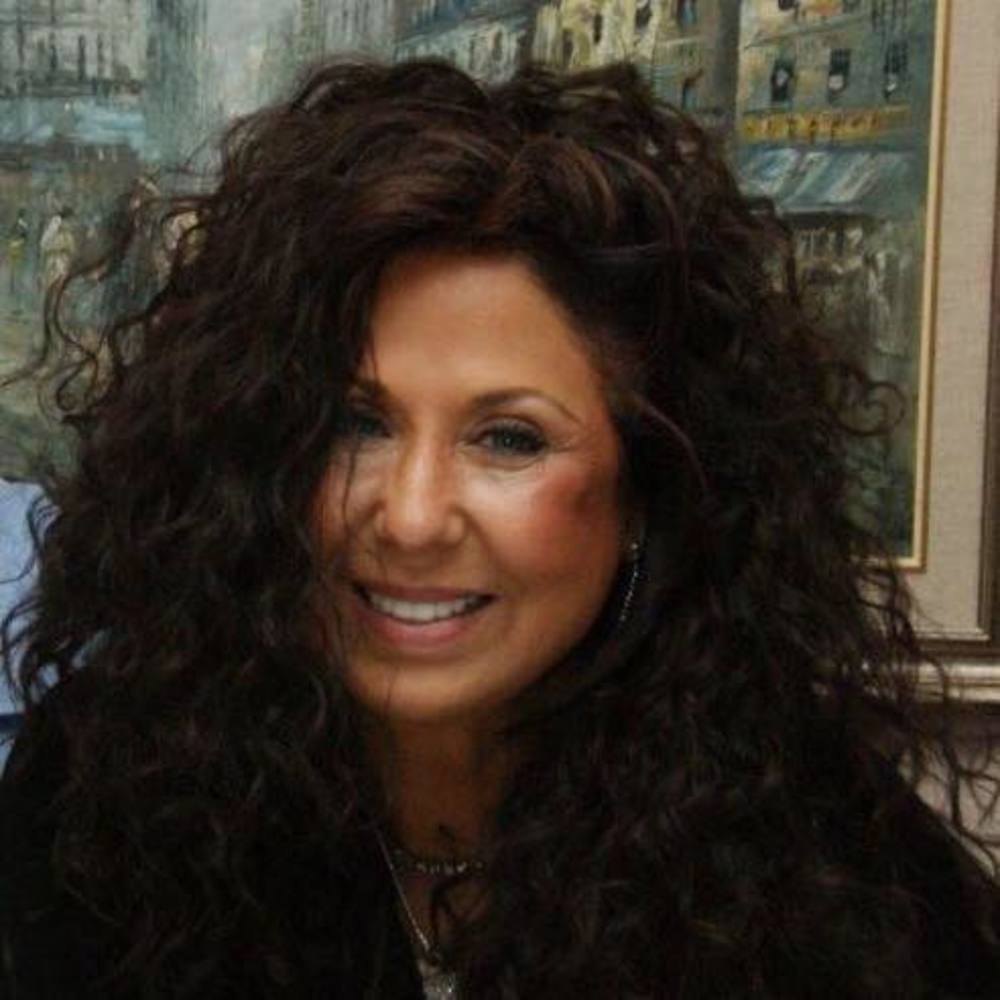 Meet your Posher, Beatrice